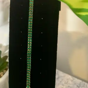 27- Tennis bracelet verde 6 pulgadas con extensión bello para toda mujer