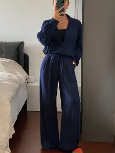 Women's Denim Two-Piece Set Outfit, Fashionable Casual Style, Slim Fit Design, Fitted, Ideal for Daily Outings and Commuting