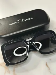 Pre-owned March Jacobs shiny black sunglasses