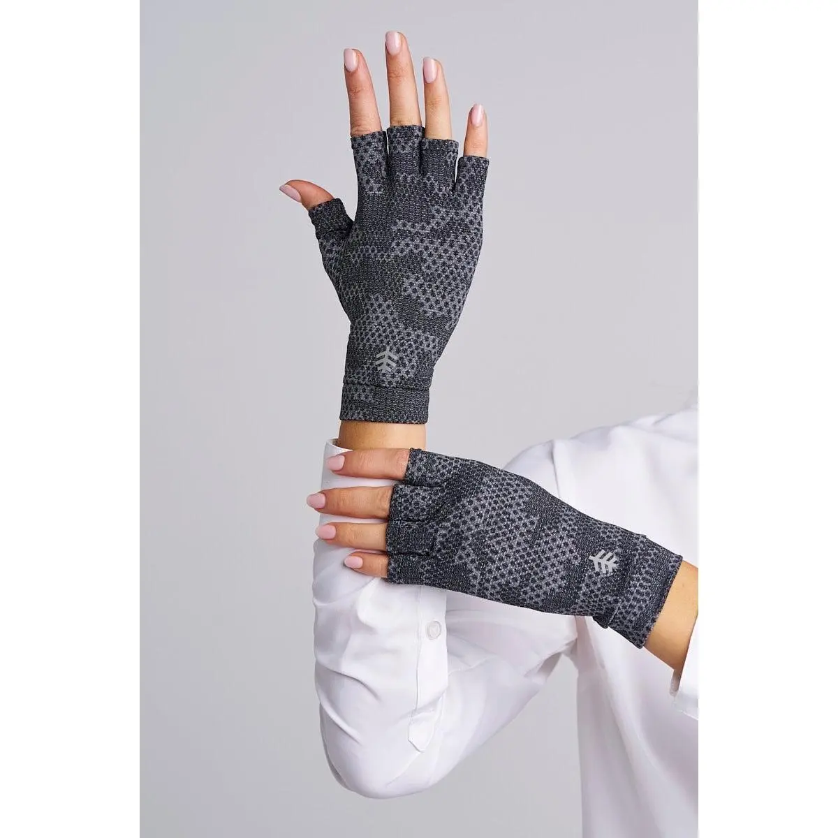 Ouray | Fingerless Gloves | Charcoal Coolibar Camo