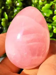 Natural Rose Quartz Crystal Egg Ball, Crystal Carvings, Home Decor Ornament, Mineral Rock Decoration, Ideal Gift for Halloween and Christmas