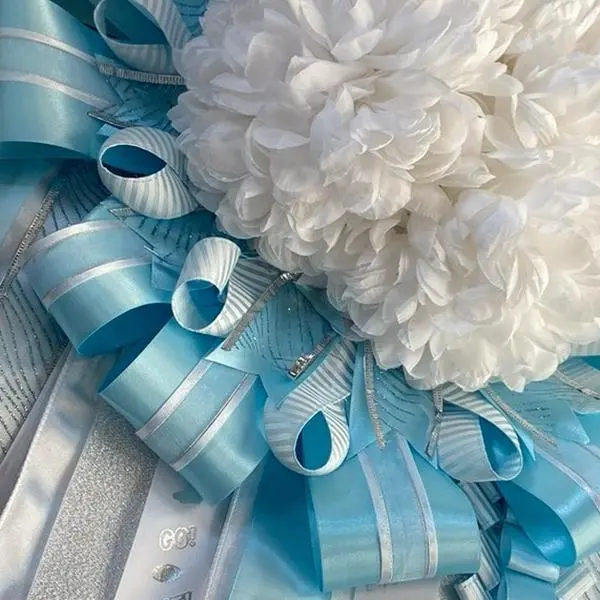 Large Homecoming Mum