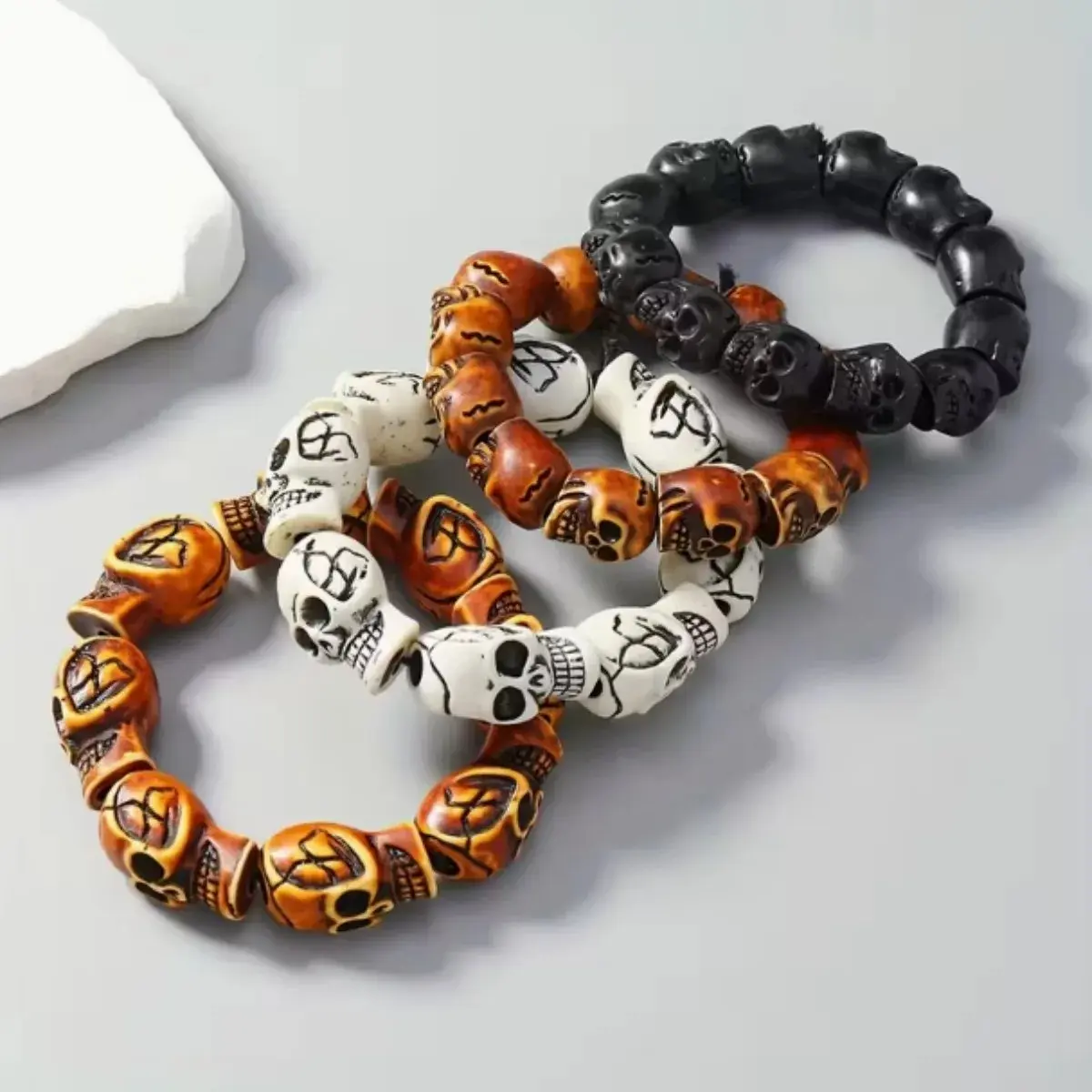 1pcs Men's Skull Bracelet, Halloween Resin Skull Beaded Couple Bracelet, Hip Hop Style, Nightclub Party Friendship Bracelet