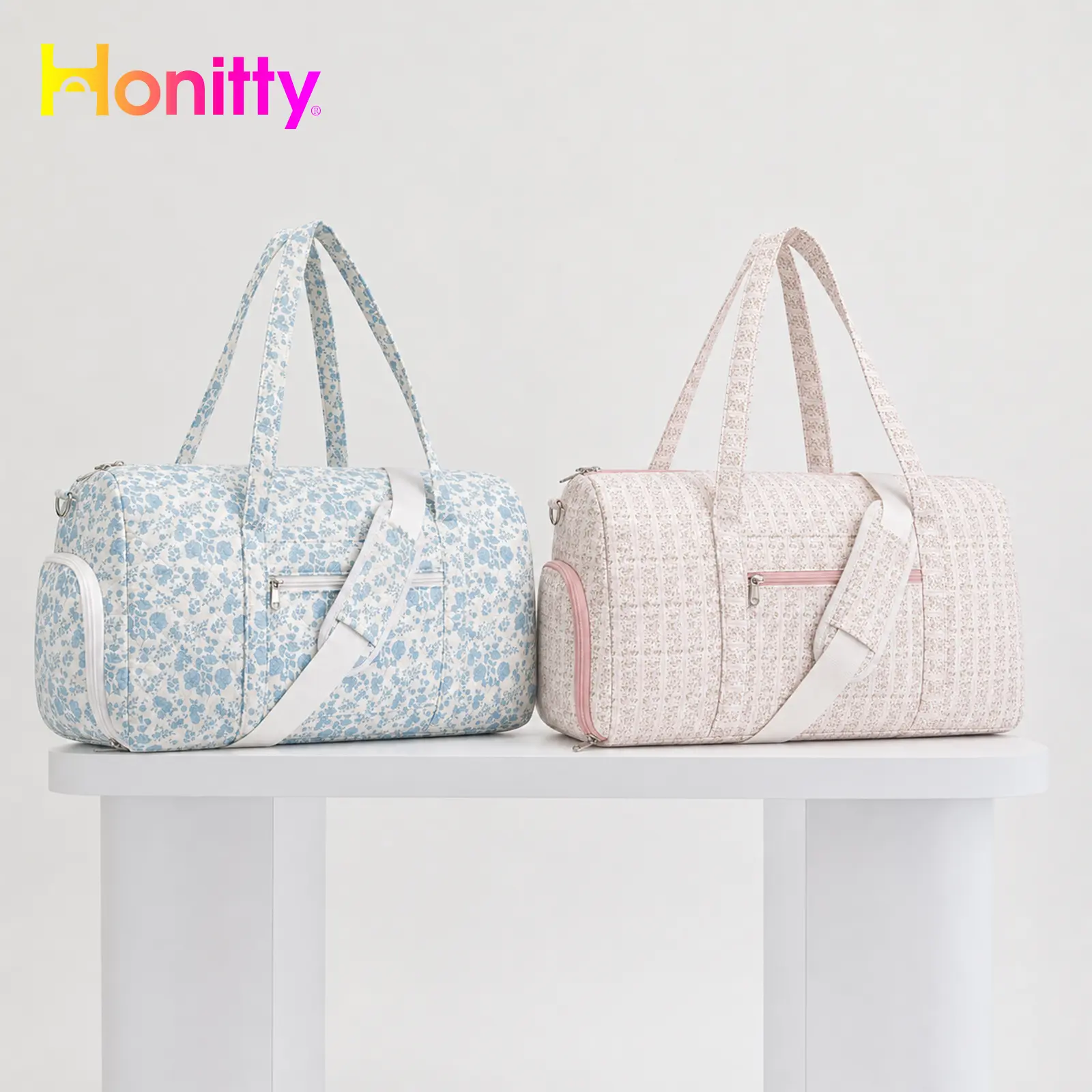 HONITTY Polyester Gym Duffel Bag - Vented Shoe Compartment, Large Capacity, Sporty Chic Pocket Design, Secure Tail Bag, Over-Shoulder Carry-On Personal Item Luggage, Floral Print Gifts for Women for Dance