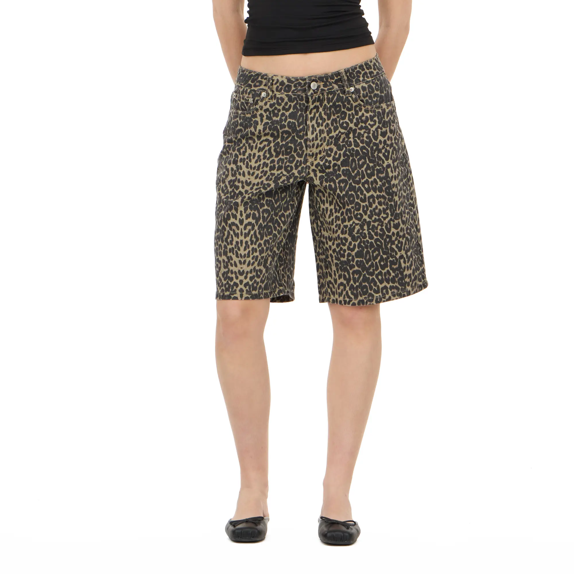 Forever 21 Women's Streetwear Print Lightweight Denim Bermuda Shorts, Mid-Length Bottom with Frayed Patches and Pocket Detail, Casual, Everyday, Tan, Lady, Jorts For Women, Above The Knee, Fit, Style, Leopard Print, Denim Fabric, Fashion