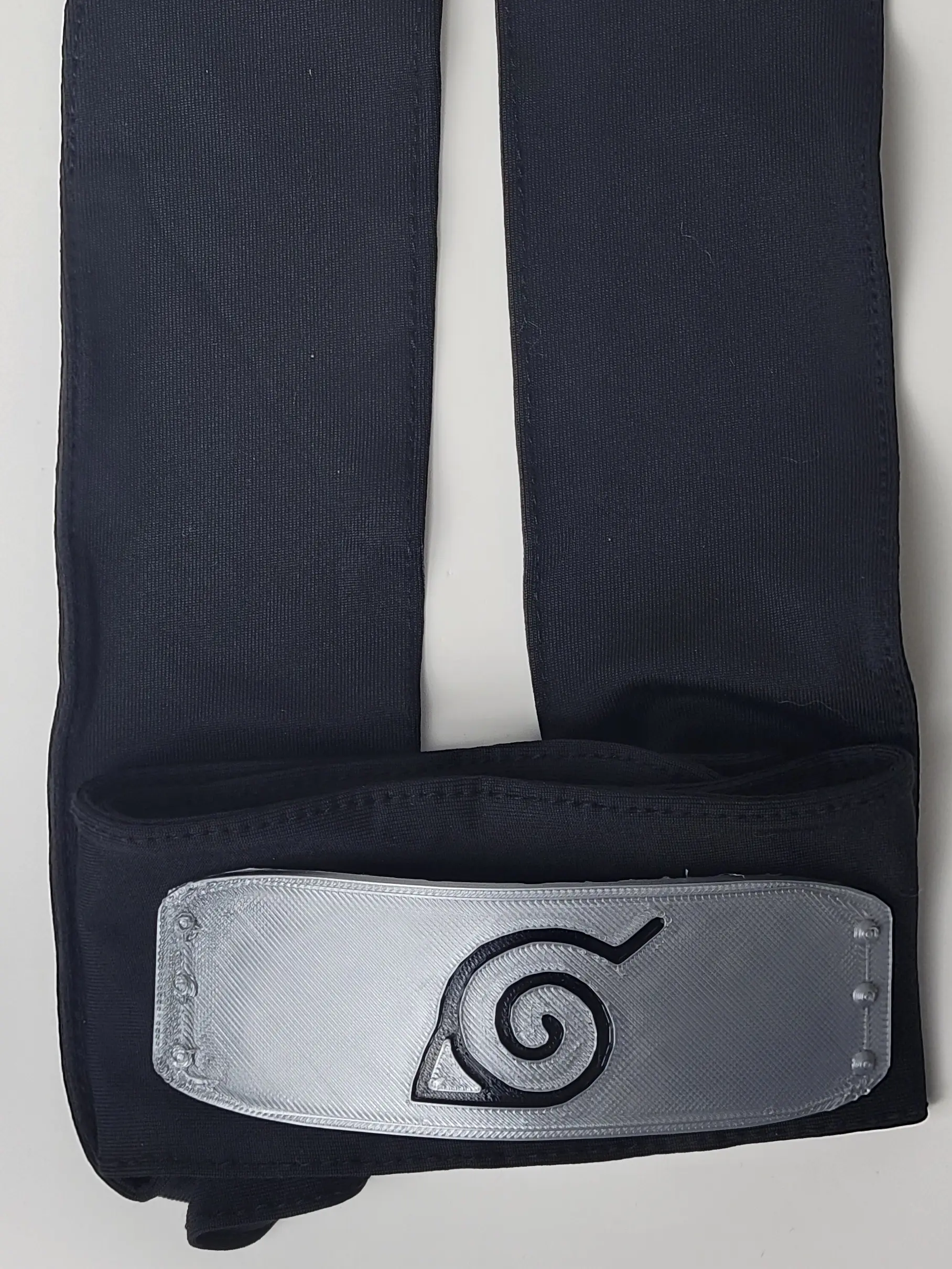 Anime Inspired Interchangeable Ninja Headband Crest Plate, 37 Symbol Options, 3D Printed Silver Silk PLA, Hook & Loop Backing, Cosplay Hair Accessory (Headband Not Included)
