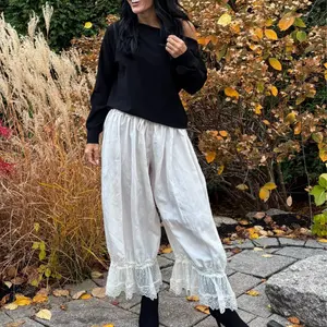 Women's Lace Bloomer Capri Yoga Pants, Elastic Waist Lace Patchwork Pettipants, Ruffle Flared Lightweight Slip Pants, Casual Streetwear Going Out Pajama Bottoms, 2026 Spring Summer Fashion Trousers