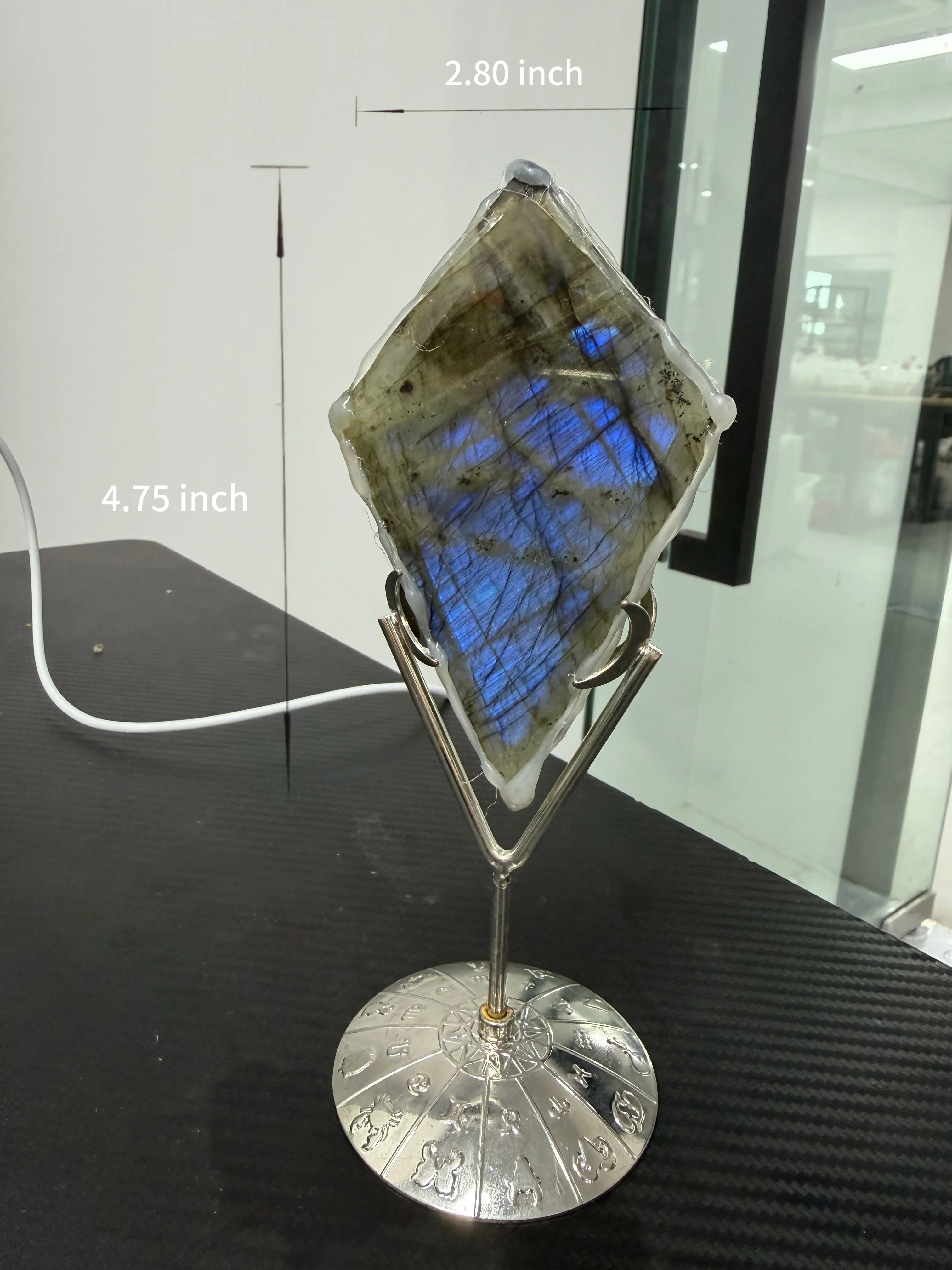 Kelsey(12673)gc.Lab diamond with stand