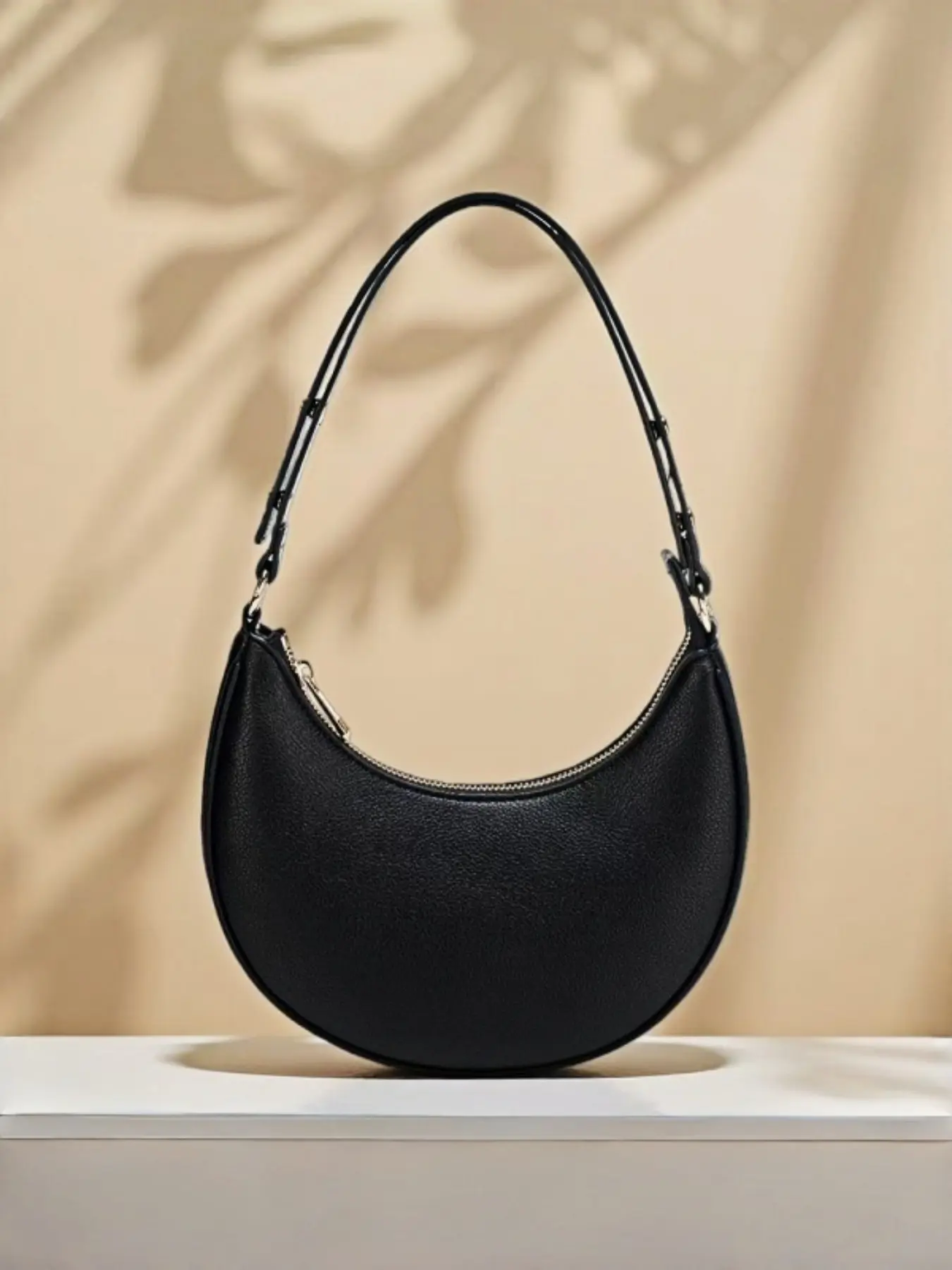 Crescent Underarm Bag for Women, High-End Versatile Commute Shoulder Bag, 2026 New Unique Design Half Moon Bag