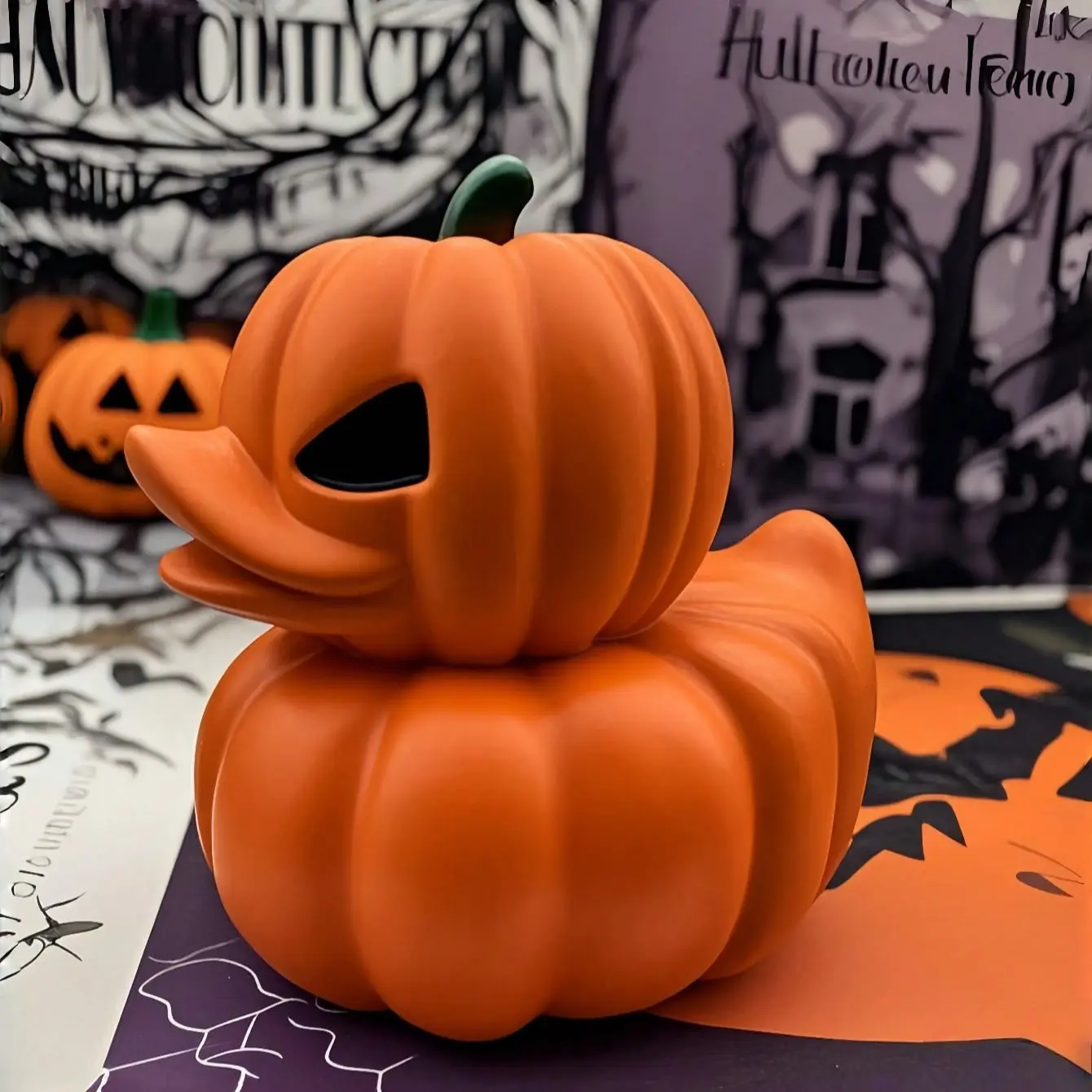 Pumpkin Shape Halloween Duck Ornament, Resin Desktop Statue, Home Decor, Fall Decoration, Room Accent, Halloween Decorations