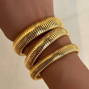 17KM Gold Bracelets for Women, Gold Bangles for Women Chunky Bangle Bracelets for Women Bracelets Stack Tarnish Free Gold Jewelry Set of 3 for Women Accessories for Her Gifts, Permanent jewelry