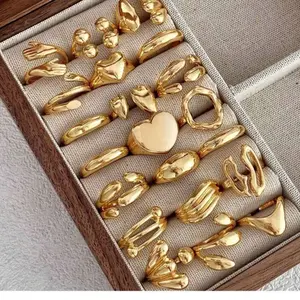 10pcs/Set Women's Gold Geometric Asymmetric Fashion Ring Set, Suitable For Daily Wear, Random Accessories, No Packaging