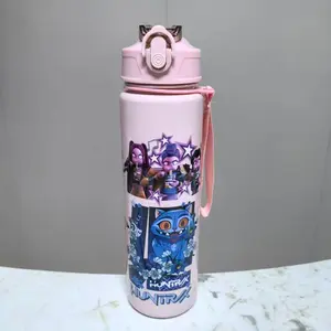 1pc 800ML Premium K-Pop Water Cup, Cute Cartoon Design with Handle, Lightweight Plastic, Durable and Leakproof, Perfect for Sports and Travel