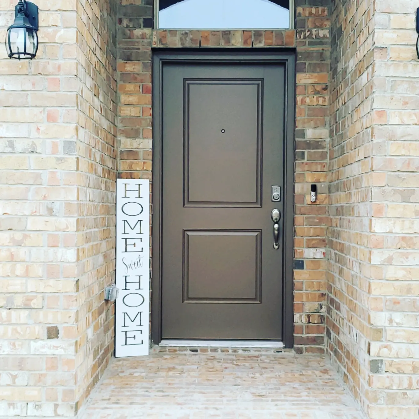 Door Leaner (Home Sweet Home)
