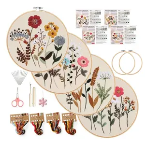 4 sets of printed floral pattern embroidery kits suitable for beginners, and an entry-level cross stitch kit suitable for adult handicraft enthusiasts, with embroidery loops, instructions, and threads