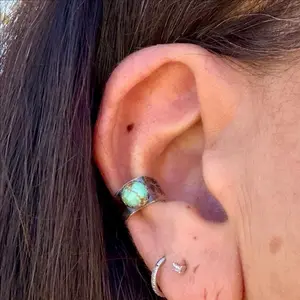 Turquoise Ear Cuff 4mm–6mm • Sterling Silver Faux Conch • No Piercing Needed