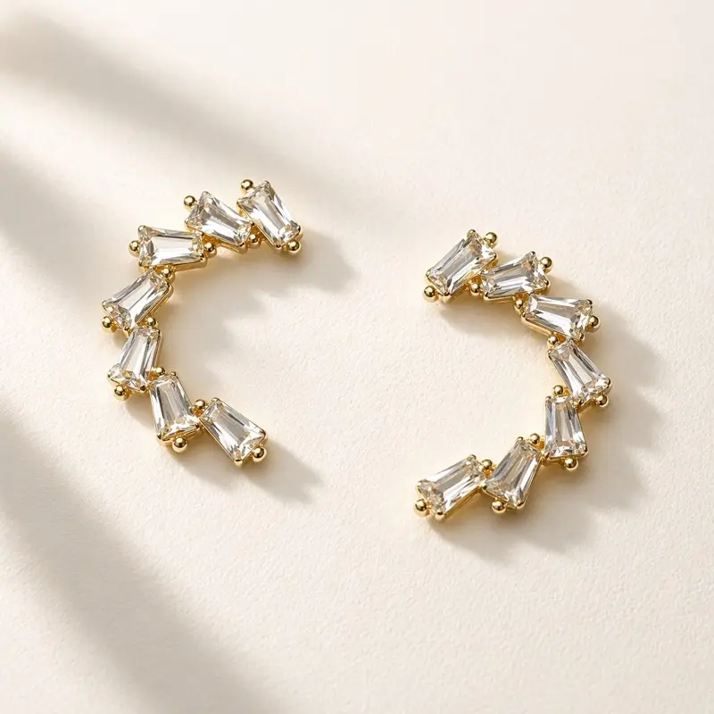 Luna Kiss Earrings