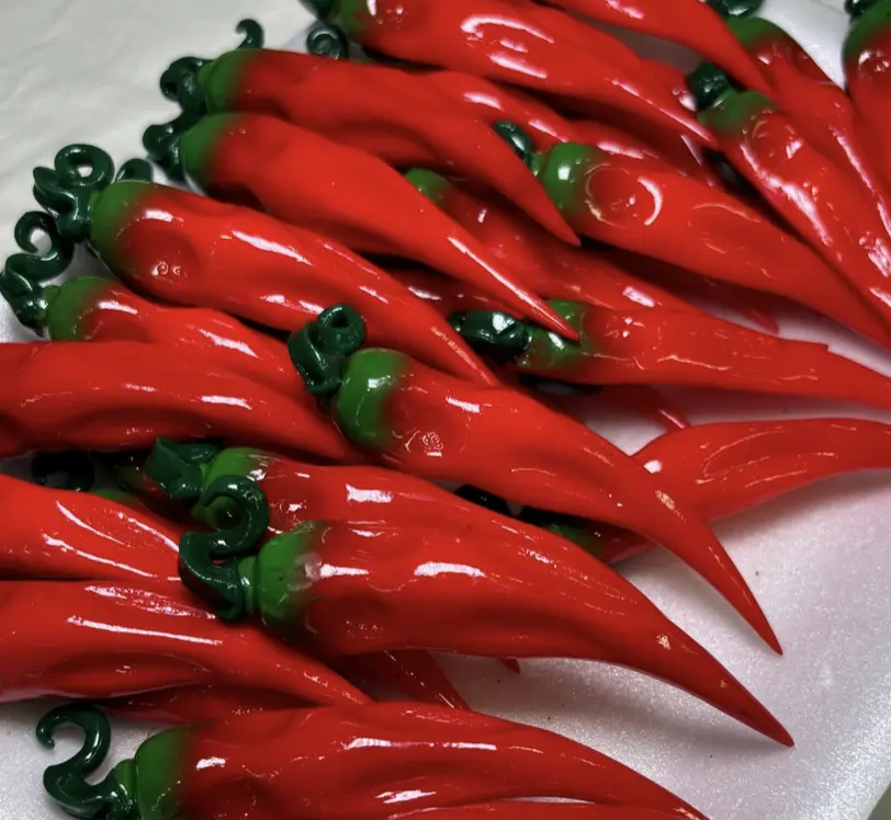 Realistic Red Chili Pepper Magnet – Spicy Kitchen and Refrigerator Décor