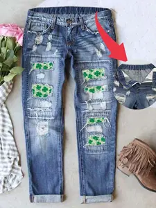Women's Distressed Boyfriend Jeans Vintage Wash St. Patrick's Day Patch Patchwork Clover Print Denim Jeans Casual Fitted Natural Waist Button Fly