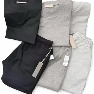 Men's 2-Piece Casual Clothes Set - Breathable Summer Shorts & Top Outfit