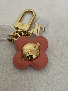 Pre-owned Louis Vuitton Metal Bag Accessories Vivinne Pink Bag Charm