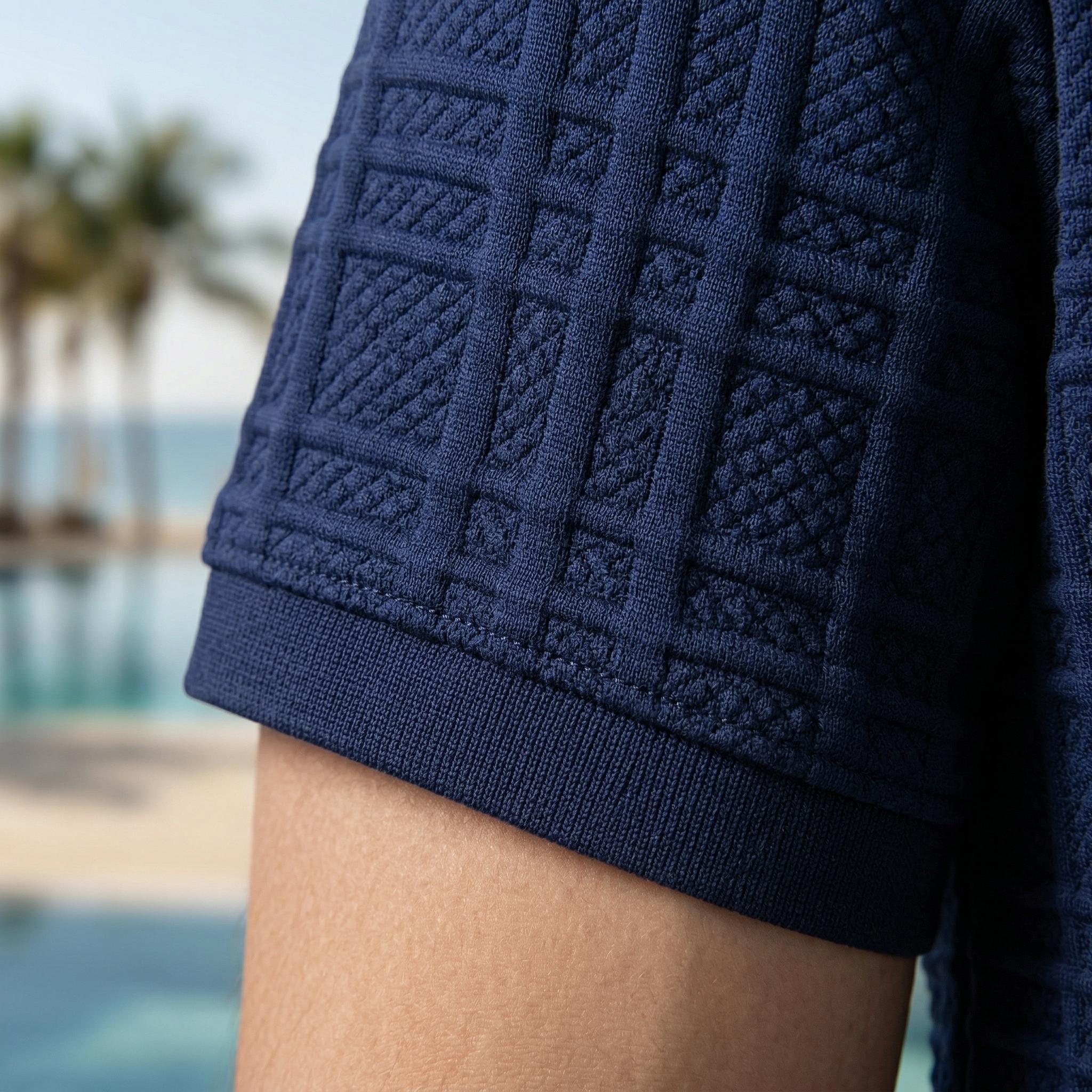 Men's Casual 2 Piece Set, Textured V Neck Short Sleeve Shirt & Shorts for Daily Wear