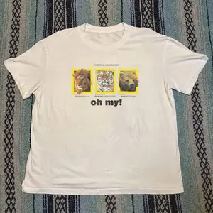 Gildan Men's and Women's T-shirt, Lion Tiger Bear Cotton T-shirt, Animal tee, Y2k Unisex Graphic Tees Gothic Grunge Emo Scene Amity Affliction Style Clothes Menswear Womenswear Streetwear