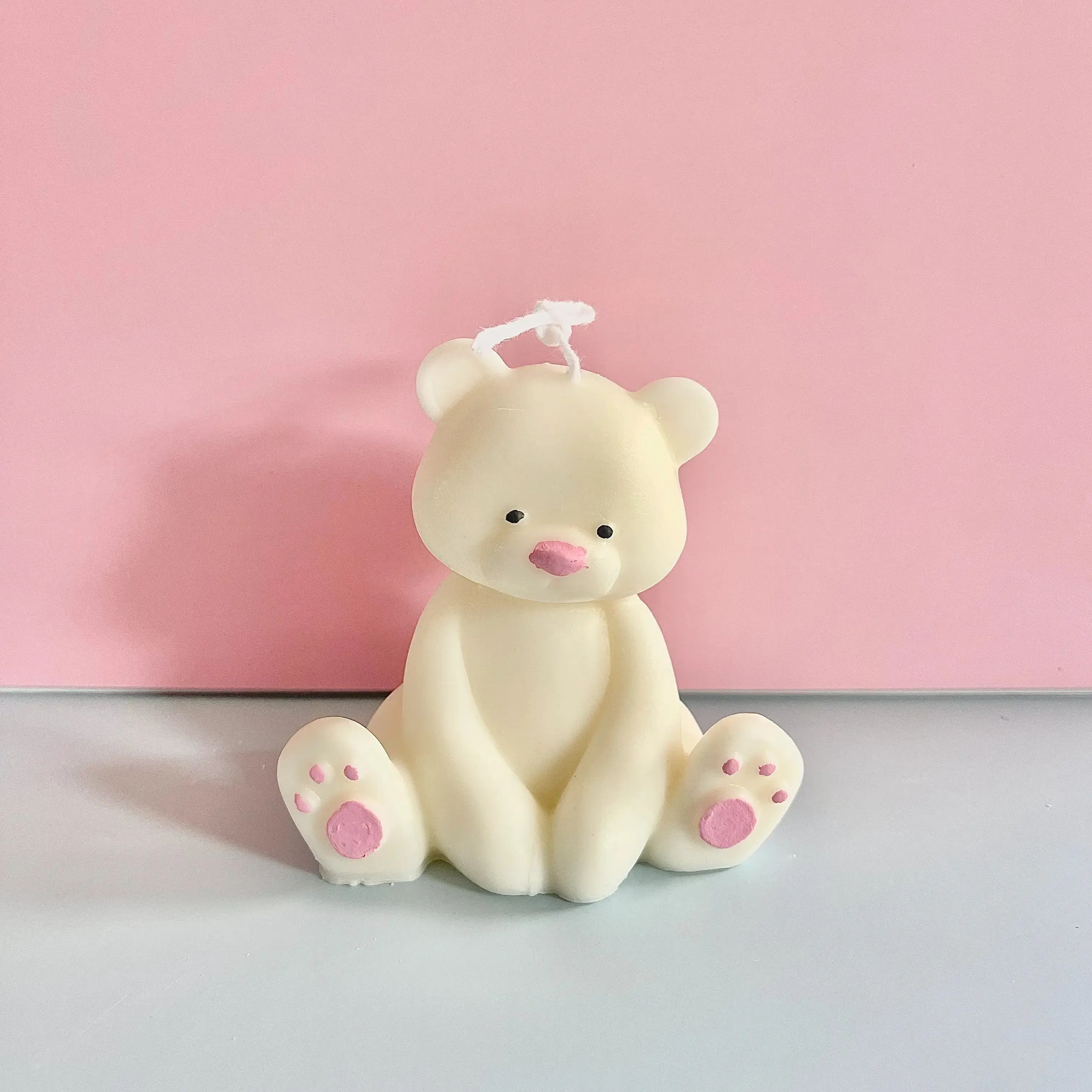 Cute Resting Bear Candles