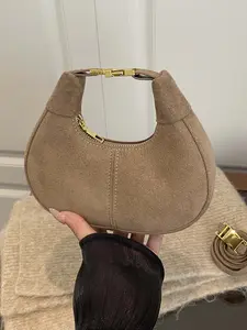 Simple and lazy style versatile shoulder crossbody bag, personalized crescent bag shape, niche metal buckle design detachable shoulder strap crossbody bag, suitable for daily use, Handbag Shoulder Bag, Handbag Shoulder Purse