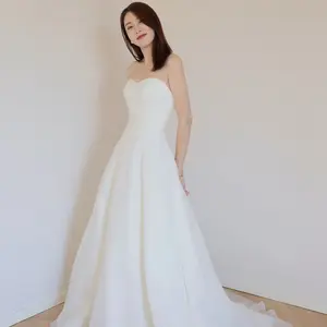 Simple Strapless Light Wedding Dress New 2026 Satin French Style Small Train Bridal Wedding Elegant Travel Shoot Going-Out Gown for Women