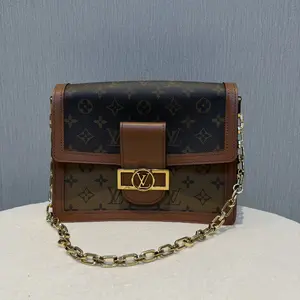 Pre-owned Louis Vuitton My top choice for getting into LV—Daphne in large size is truly never gets boring.