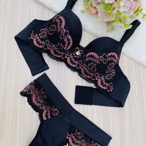 Debora Set - Laced Bra and Underwear with Elegant Lace Accents and Comfortable Fit