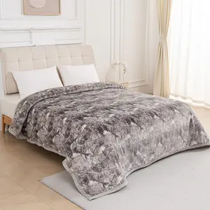 Oversized Super Plush Winter Snow Camouflage Flannel Blanket