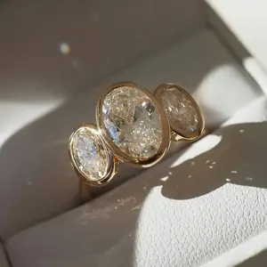 Golden Elegant Gold Plated Oval Synthetic Zircon Ring for Women Luxurious Vintage Style with Shiny Cubic Zirconia Embellishments Suitable for Wedding Daily Wear and Valentine's Day Gift Non Tarnish