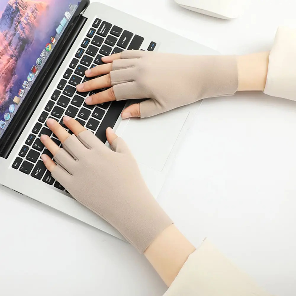 Women's Winter Half-Finger Gloves, Soft Warm Knit Mitts, Lightweight Touchscreen Friendly, Ideal for Typing & Writing, Seamless Knit Gloves