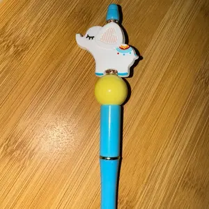 Elephant focal bead pen