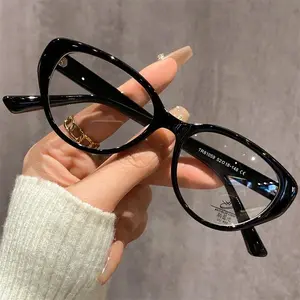 Retro Cat Eye Korean Myopia Glasses Fashionable Anti Blue Light Near Sight Glasses Ultra Light Unisex Transparent Eyewear