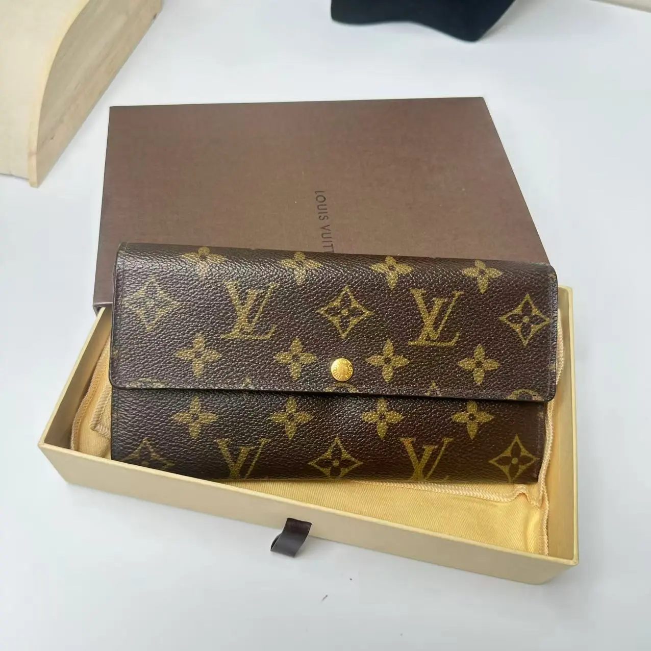 Pre-owned Louis Vuitton Coated Canvas Wallet Sarah Flap Monogram CPU0705