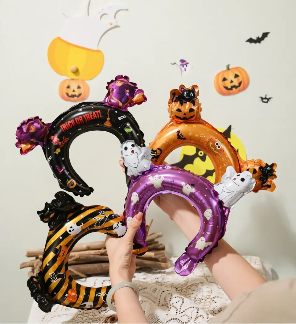 50-Pack Halloween Pumpkin Wrist Balloons, Indoor Recreation Decor for Party, Photo Ops