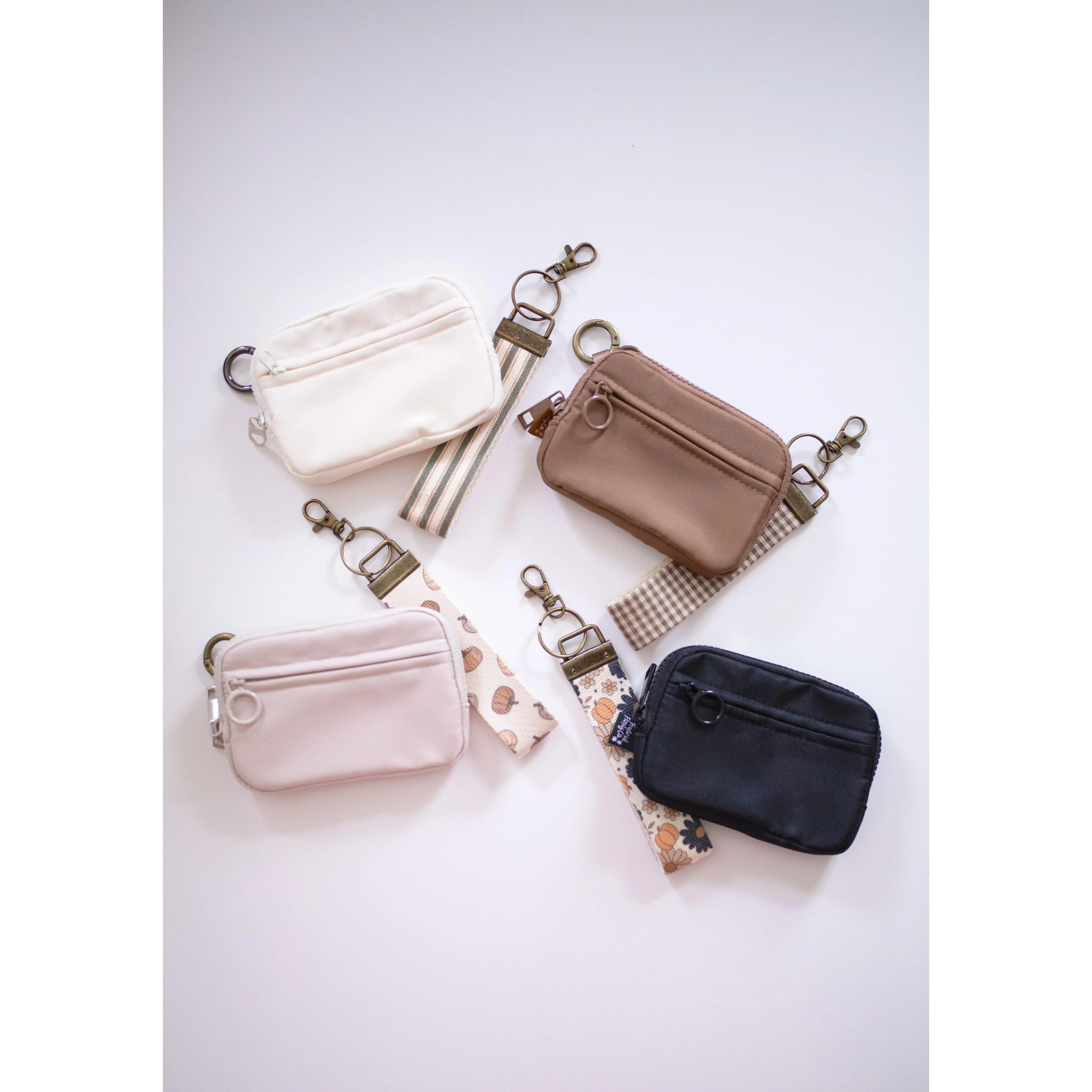 Fall Keychain Wallet with Wrist Lanyard, Compact Zip Card Holder Keyring