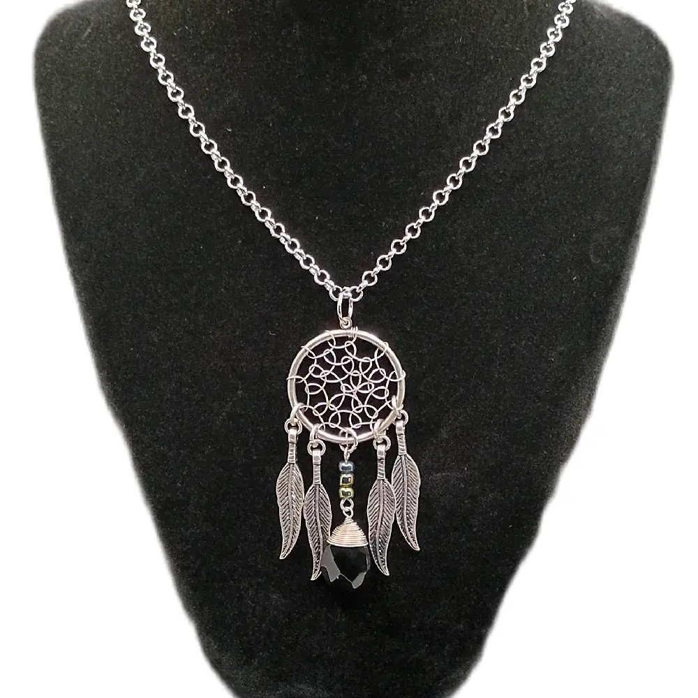 22 inch nickel free slicer plated chain with dreamcatcher pendant with black stone