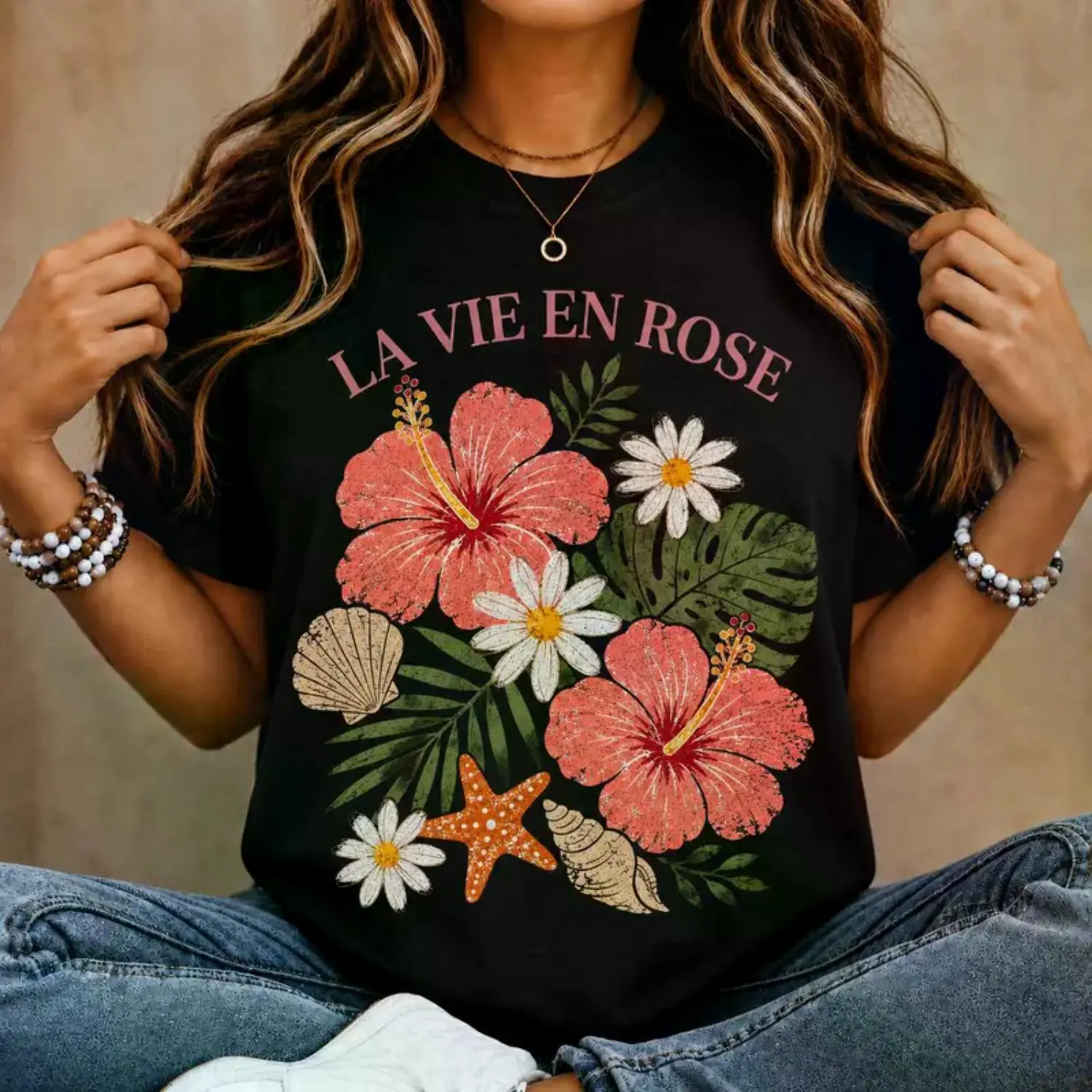 Women's Short Sleeve Round Neck T-Shirt - Cute Black Hibiscus Flower Print, Casual Tropical Vacation Top for Women, Lightweight Beach Daily Wear Tee Anniversary Cotton