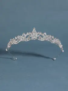 Elegant Bride Crown with Handmade Cutout Decor, Clear Rhinestones, Delicate Lace Design, Bridal Hairpiece, Perfect for Wedding, Bridesmaid, Graduation Dance