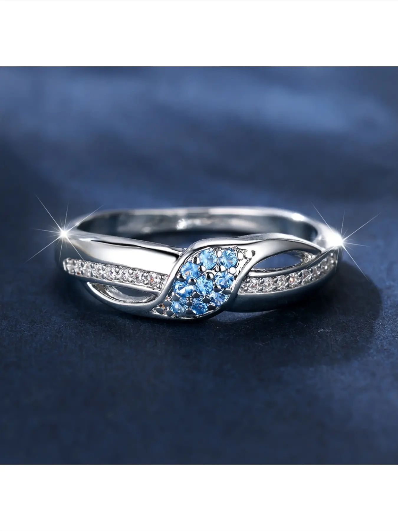 Hot Selling New European American Style Aquamarine Diamond Leaf Ring With Side Set White Diamonds Minimalist Personalized Luxury Light High End Jewelry Ring