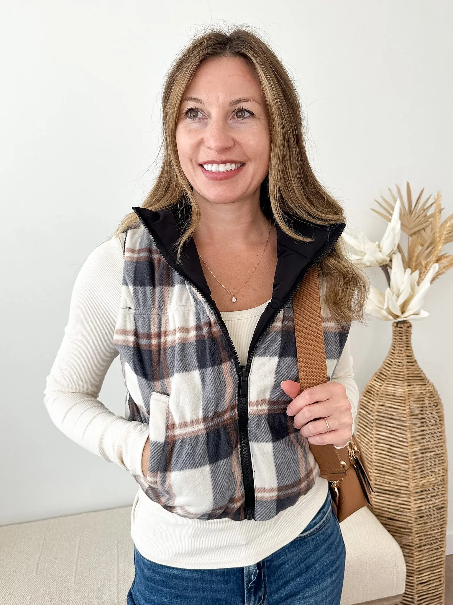 Reversible Cropped Puffer Vest - 2 Colors!