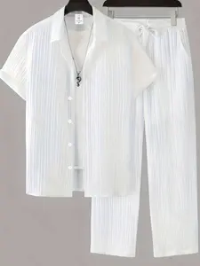 Men's Vertical Striped Short Sleeve Set, High-Quality Wrinkle Fabric, Comfortable Texture, Fashionable Casual Wear for Summer