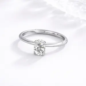 Zora Oval Moissanite Ring S925 0.5 CT - Oval Cut - Lore Jewelry