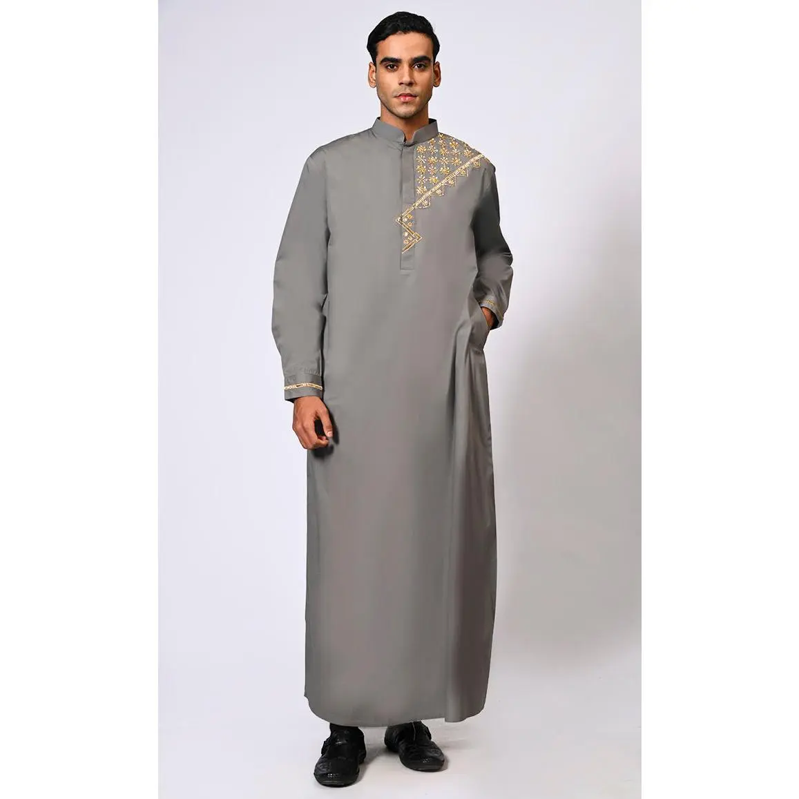 Handcrafted Elegance Traditional Men's Grey Thobe with Intricate Details