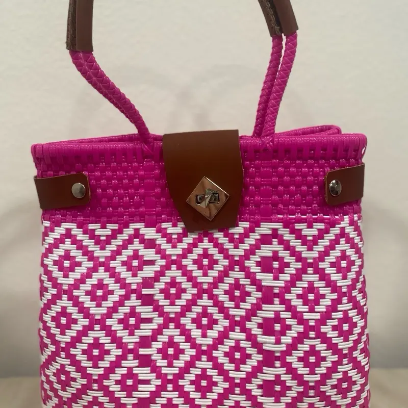 Large tote bag in Barbie pink color , leather handles
