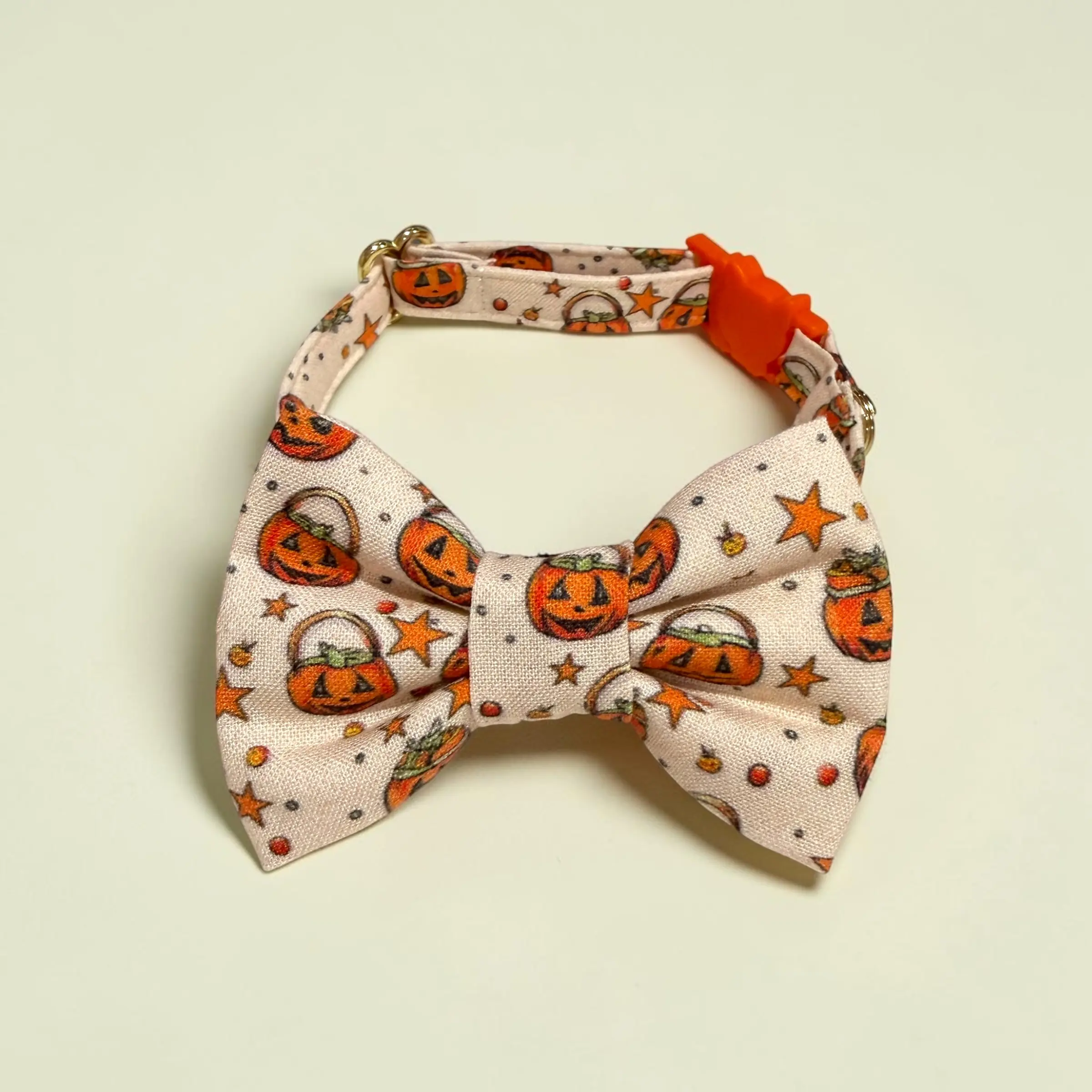 Cotton Halloween Cat Collar - Adjustable, Festive Design, with Attached Bow Tie and Breakaway Safety Buckle